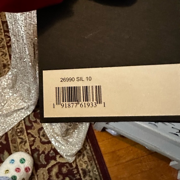 Ieena-Mac Duggal Draped Sheeth Gown - Picture 8 of 8